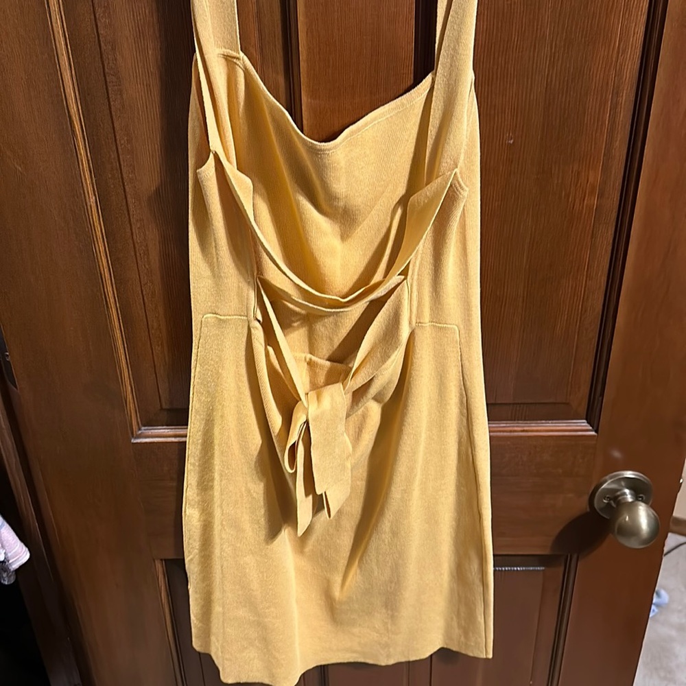 Women’s pink Lily sunshine yellow square neck knit mini dress XL.
